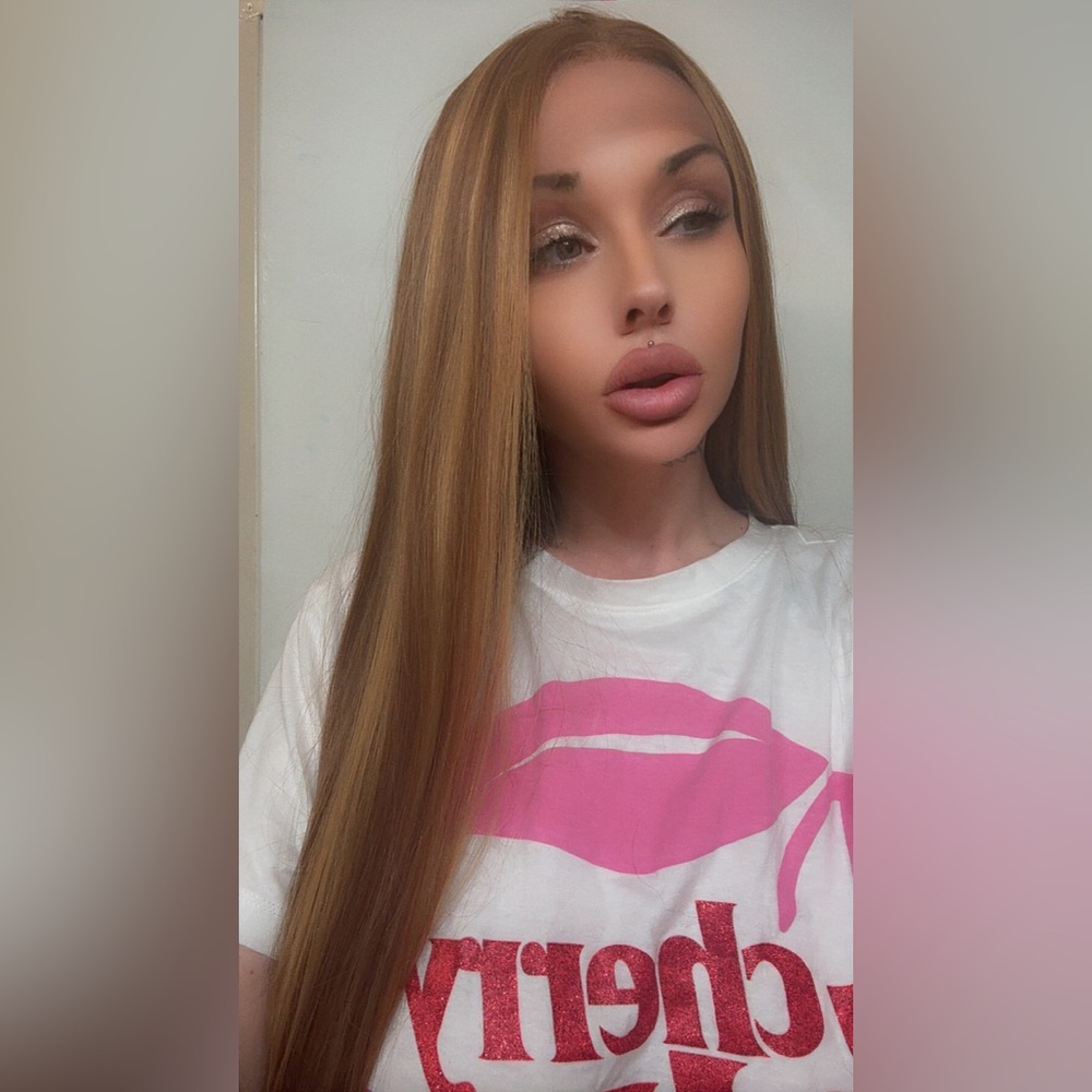 Carmel wig synthetic